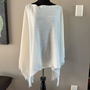 Women’s poncho sweater Chico’s one size, cream/white, fringed
